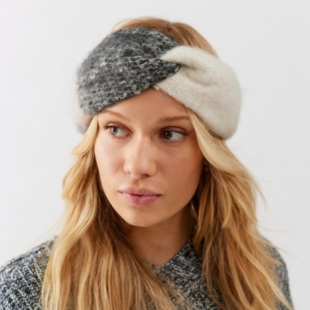 NWT UO fuzzy headband